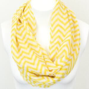New NWT Boutique Lightweight Yellow & White Chevron Infinity Cowl Scarf